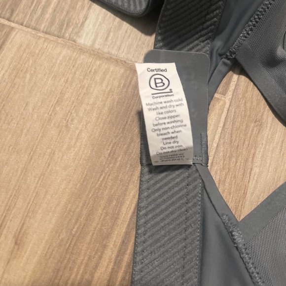 Athleta Advance Zip Front Bra 32DD - Picture 8 of 8